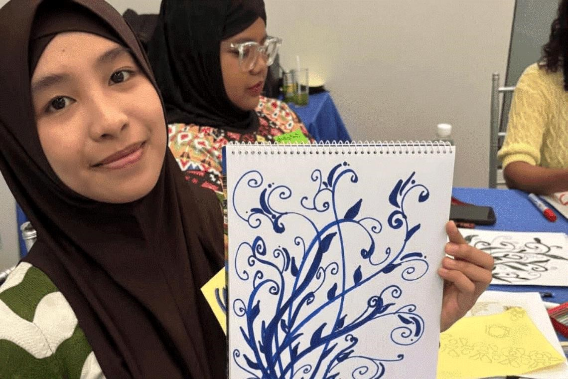 Young Tausug artisans